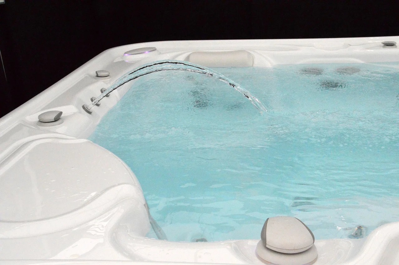 Découvrez le confort durable avec un spa rigide à domicile